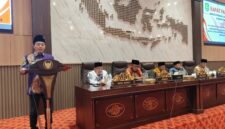 LEGISLATOR: Anggota DPRD Sumenep, Hosnan, saat menyampaikan laporan dalam rapat paripurna anggota DPRD Sumenep. (DPRD Sumenep for Radarpantura.id)
