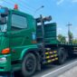 KENDARAAN: Truk besar berbahan bakal bio solar. (Moh Busri/Radarpantura.id)