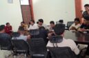 PENGAWASAN: Diskop UKM Perindag melakukan monev ke kawasan APHT Sumenep beberapa waktu lalu. (Diskop UKM Perindag Sumenep for Radarpantura.id)