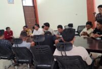 PENGAWASAN: Diskop UKM Perindag melakukan monev ke kawasan APHT Sumenep beberapa waktu lalu. (Diskop UKM Perindag Sumenep for Radarpantura.id)