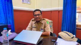 PELAYAN PUBLIK: Plt Kabid Industri Diskop UKM Perindag Sumenep, Didik Prayitno. (Miftahol Rosiqin/Radarpantura.id)
