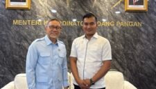 AGENDA POLITIK: Mahsun (kanan) menemui Ketua Umum PAN Zulkifli Hasan di Jakarta. (Radarpantura.id/Istimewa)