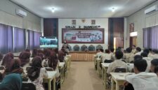 EDUKATIF: Bank Jatim Cabang Sumenep menggelar Seminar Literasi Keuangan Digital di Aula SMAN 2 Sumenep, Kamis (6/8).