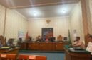 PROSES HUKUM: PN Sumenep menggelar sidang praperadilan penghentian penyidikan kasus pemalsuan tanda tangan, Jumat (11/9). (Miftah/Radarpatura.id)