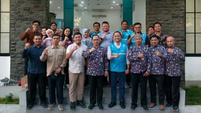 KOMPAK: Tim Bappenas dan Bappeda Sumenep melakukan rapat koordinasi dengan PLN. (Bappeda Sumenep for Radarpantura.id)