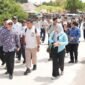 BLUSUKAN: Tim Bappenas dan Bappeda Sumenep melakukan kunujungan ke wilayah Kepulauan di Kabupaten Sumenep. (Bappeda Sumenep for Radarpantura.id)